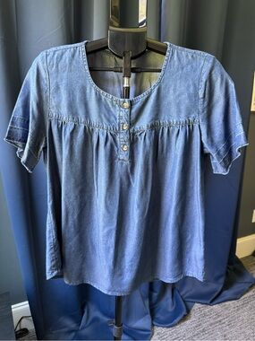 FSP Women’s Size Medium Chambray Lyocell Loose Fit Blouse **flaws